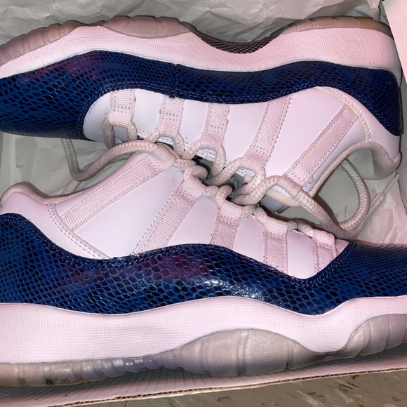 jordan snake skin blue